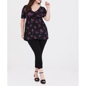 Torrid 3 Womens 3X Black Floral Studio Knit Ruched Top Short Sleeves Boho